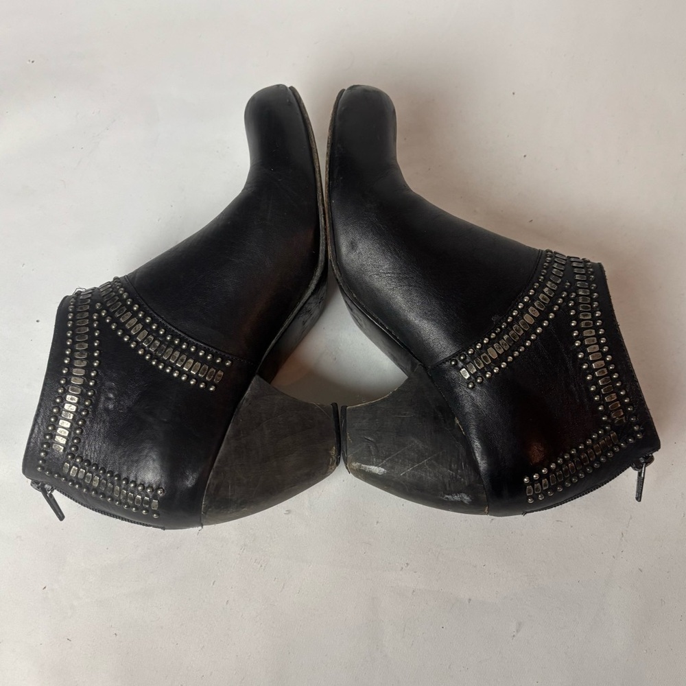 Calleen Cordero Black Leather Studded Booties Sculpted Heel Women’s Sz 8 - Picture 4 of 11